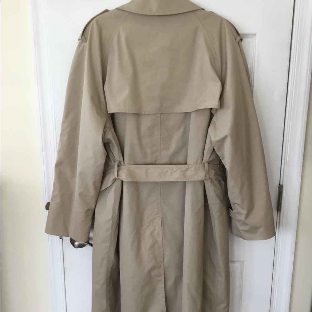 Marshall Field Vintage Trench Coat 42 Short. Gem